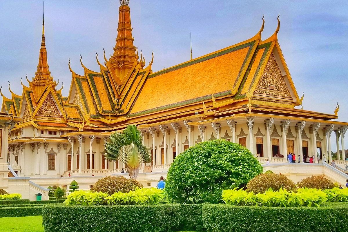 Start your day at the resplendent Royal Palace