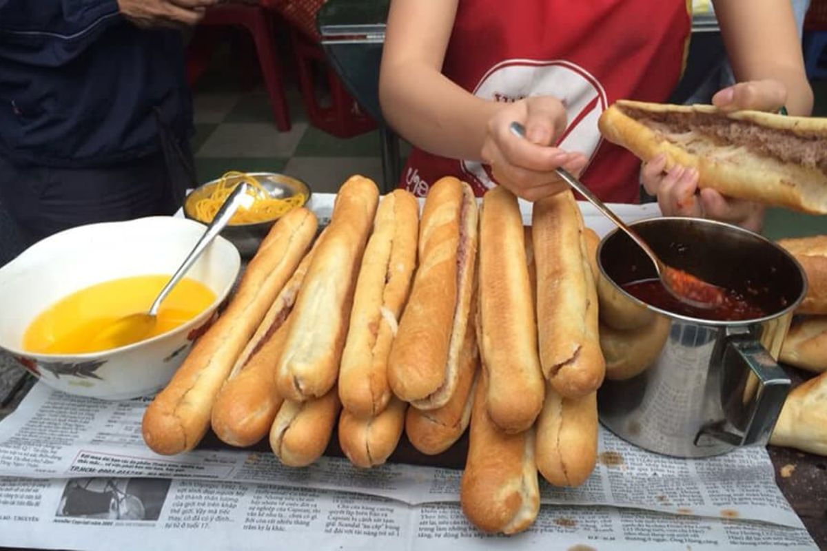 Banh Mi Ba Tu - Night Owl’s Favorite 