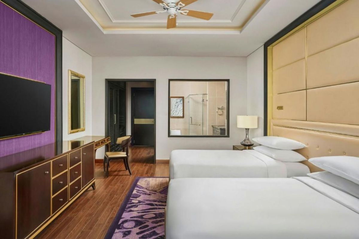 Check in Sheraton Can Tho Hotel with Best Hotels in Mekong Delta