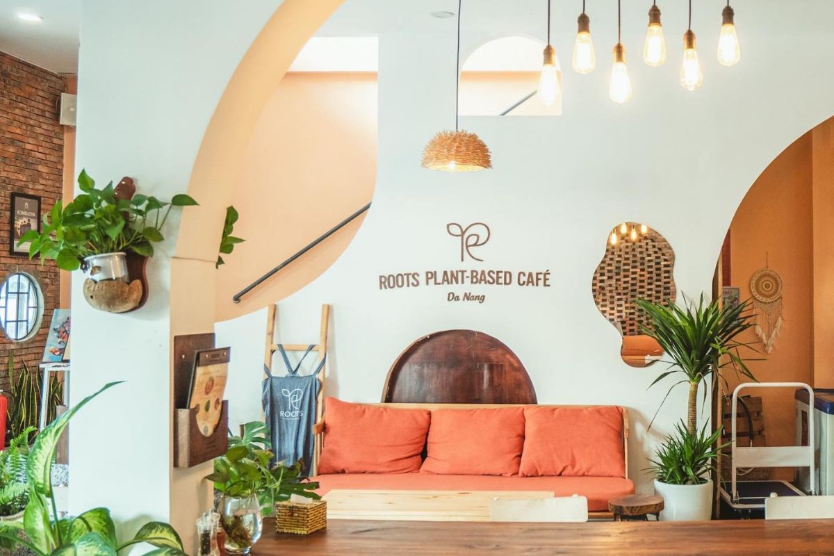 Roots Plant-Based Café