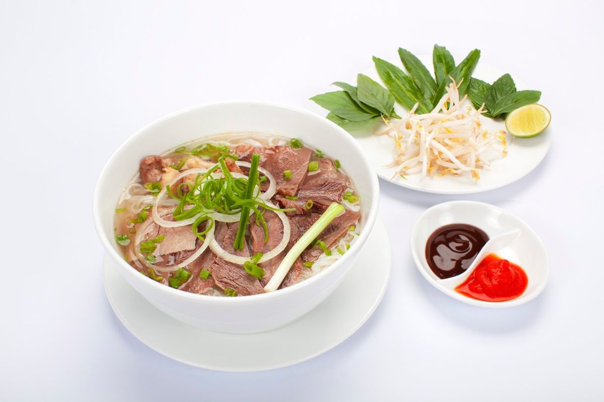 Enjoy Pho Bac 63 in the best pho in Da Nang