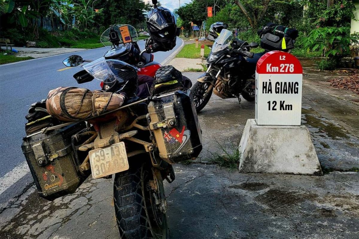 Motorbike Rental Ha Giang Bus Station