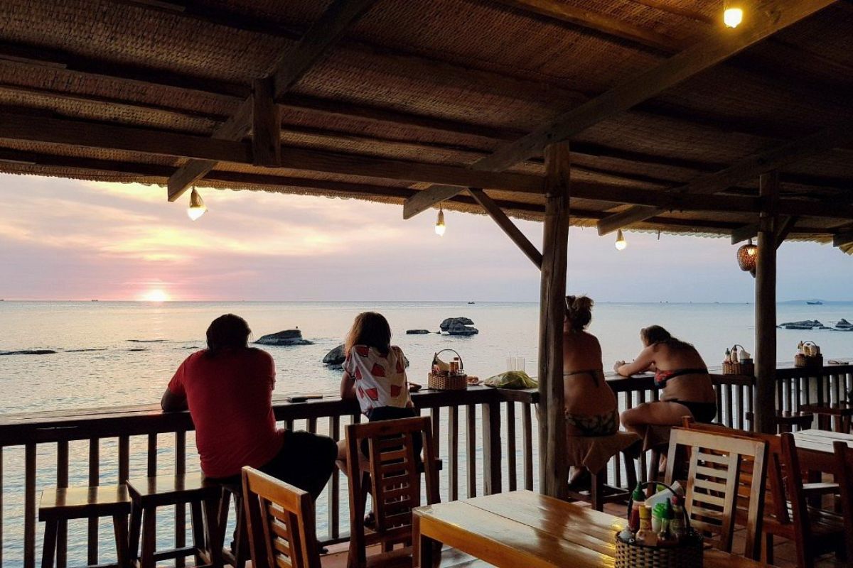 Ra Khoi Seafood Restaurant
