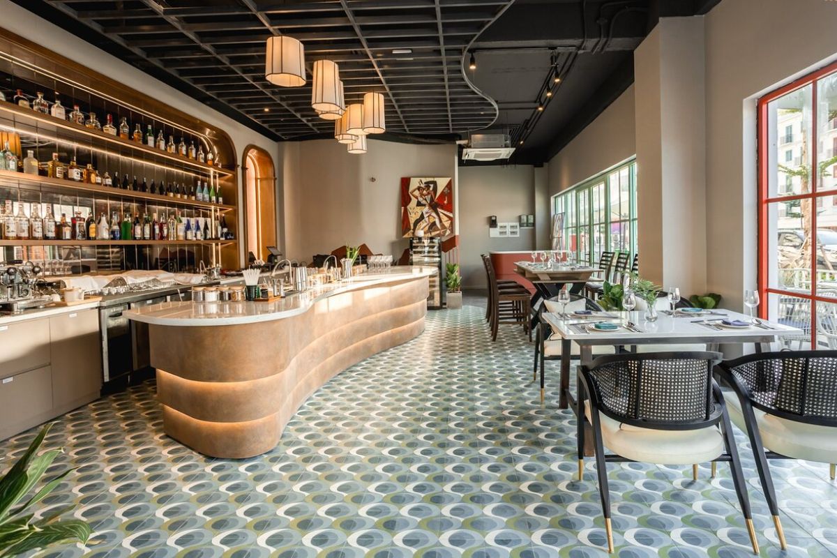 Aura Seafood & Bar