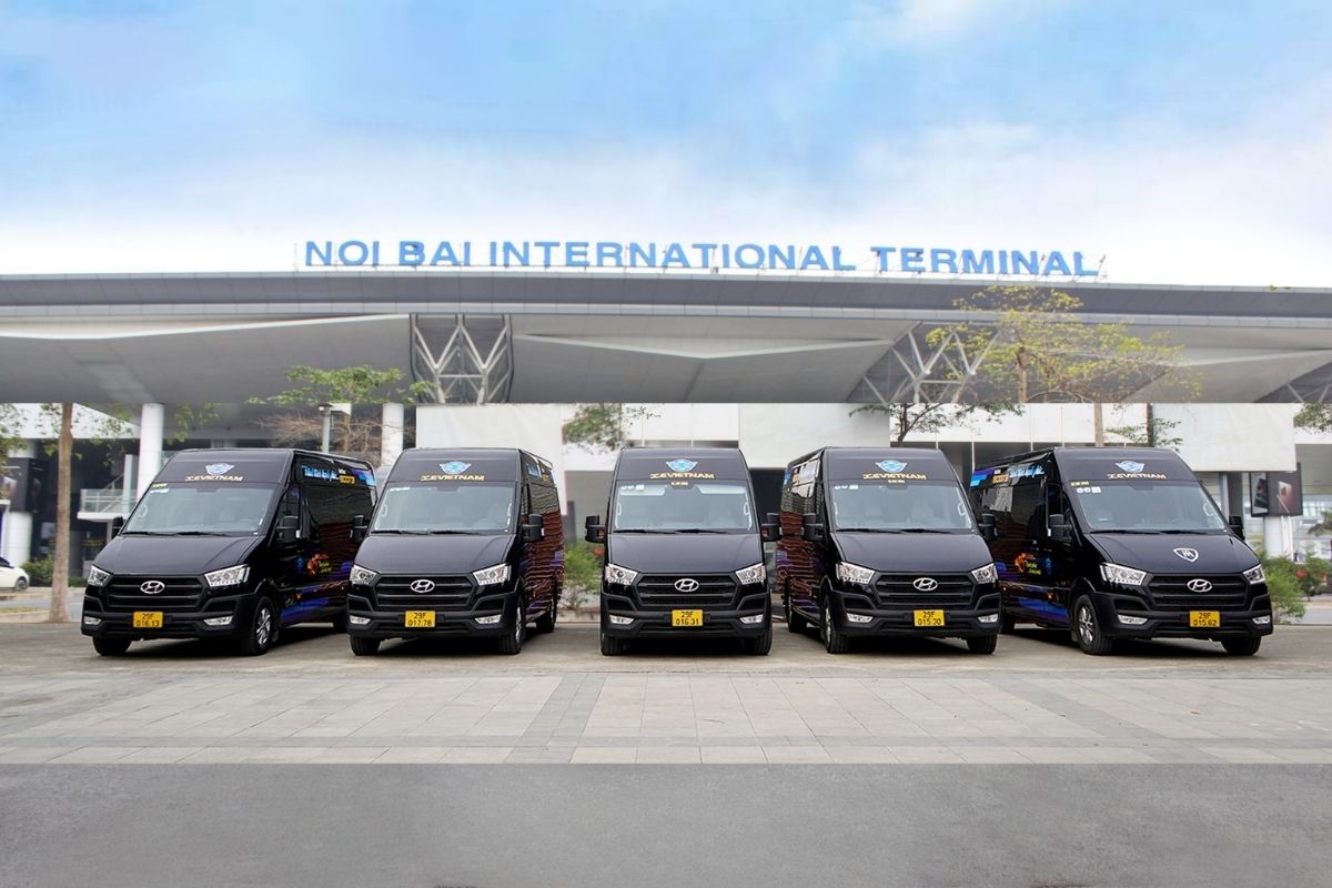 Using a Private Car Service with Hanoi Airport Transfer