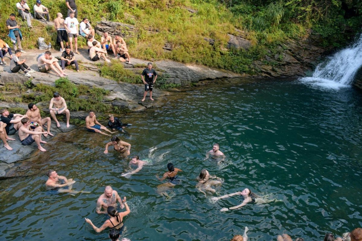 Du Gia waterfall.
