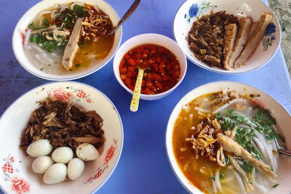 Banh Canh Ruong with Culinary Delights for Danang Tours & local specialties