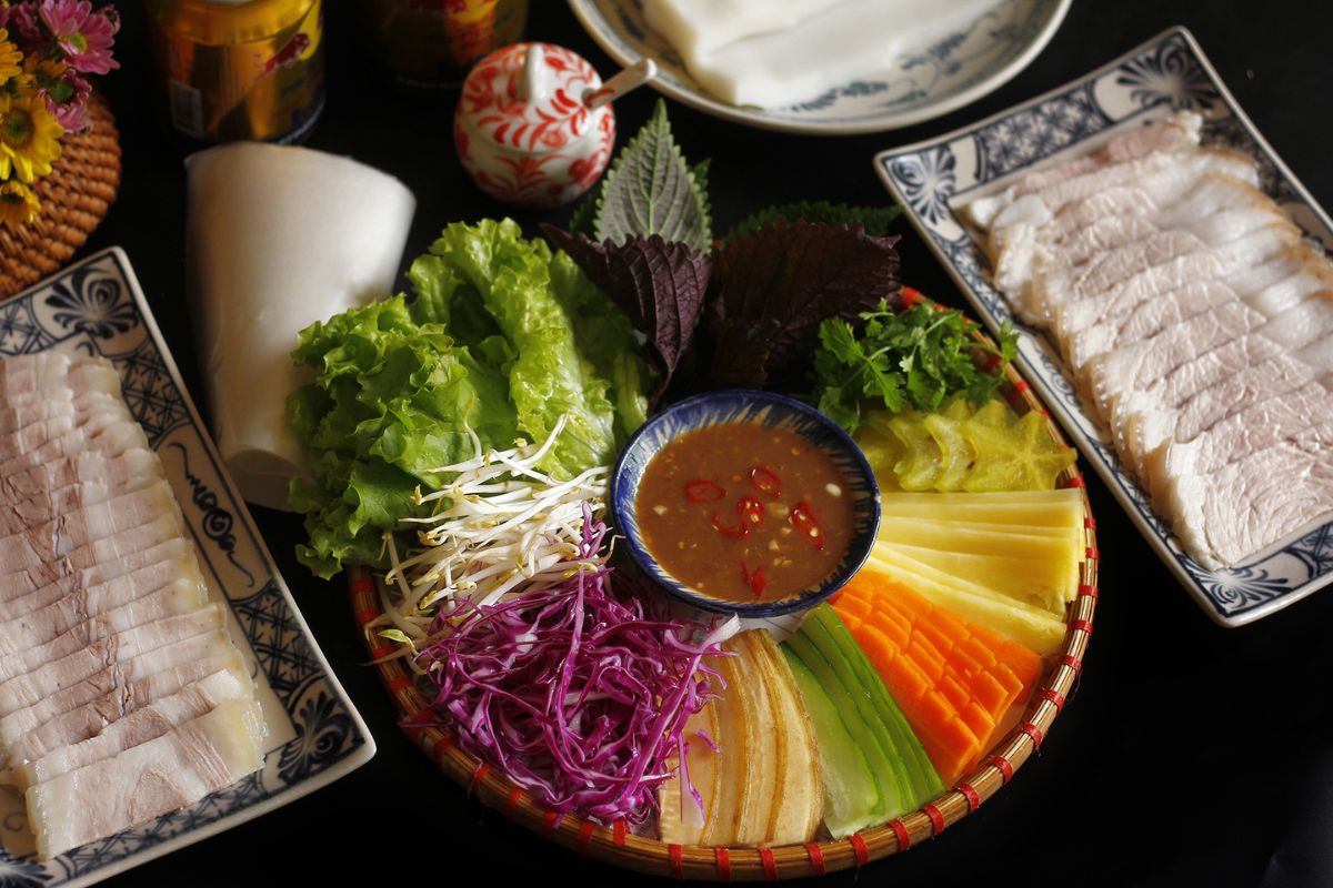 Banh Trang Cuon Thit Heo - Culinary Delights for Danang Tours & local specialties