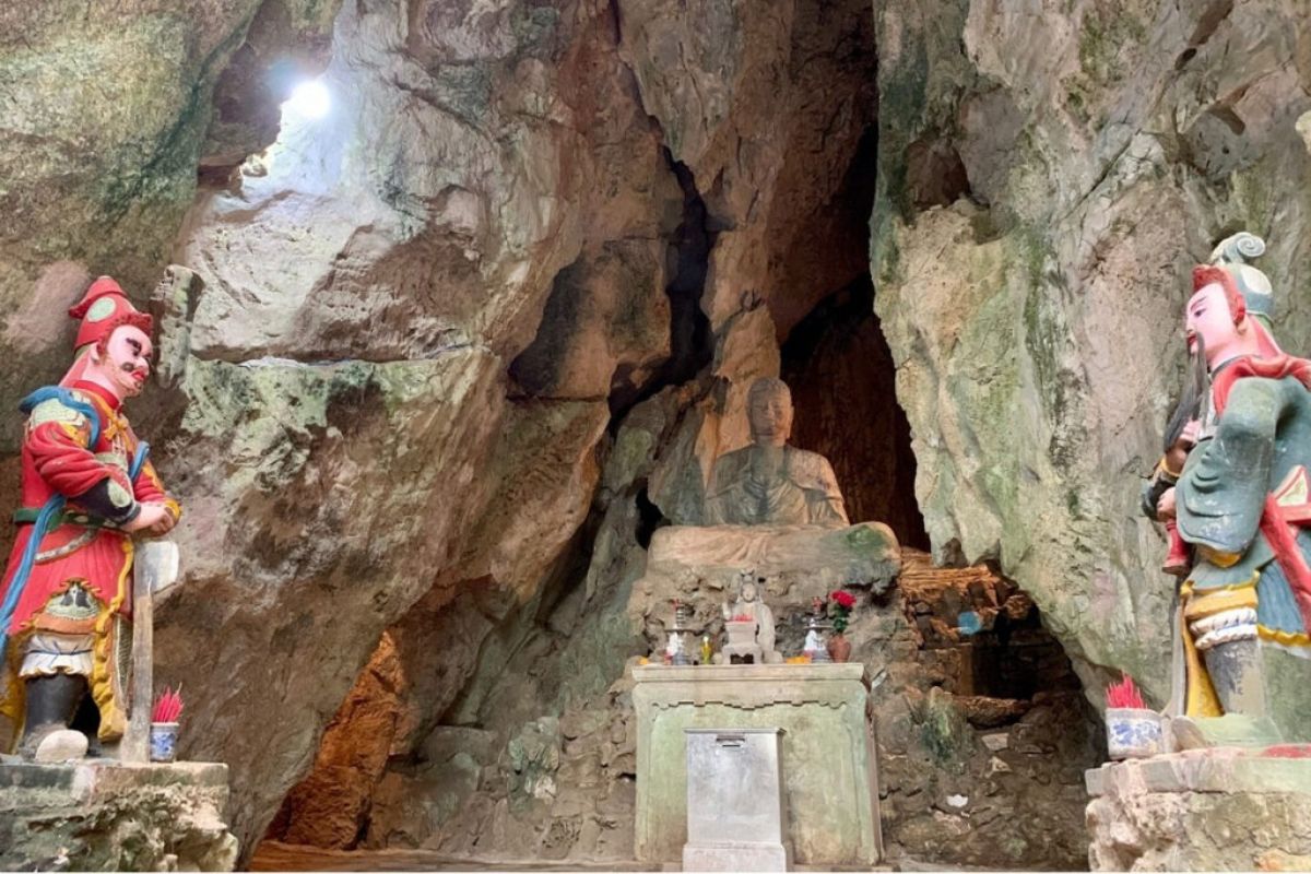 Tang Chon Cave