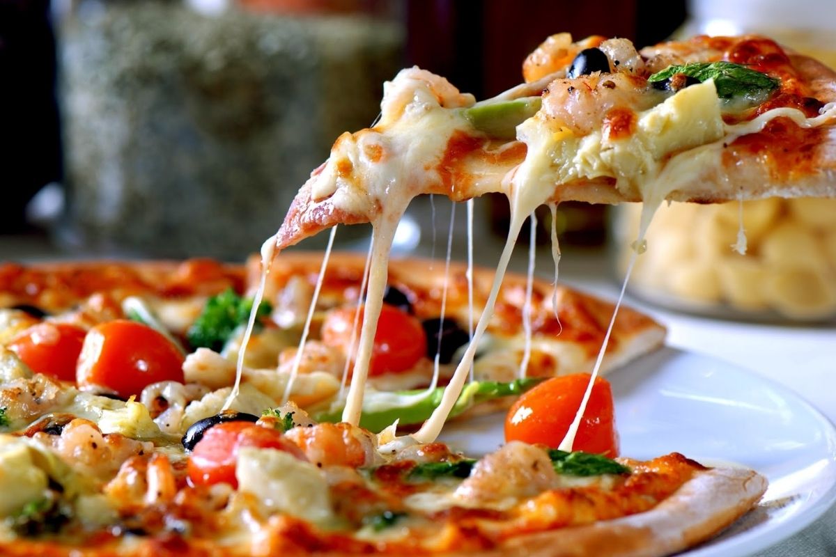 Pizzas in Delta Italian Restaurant Sapa