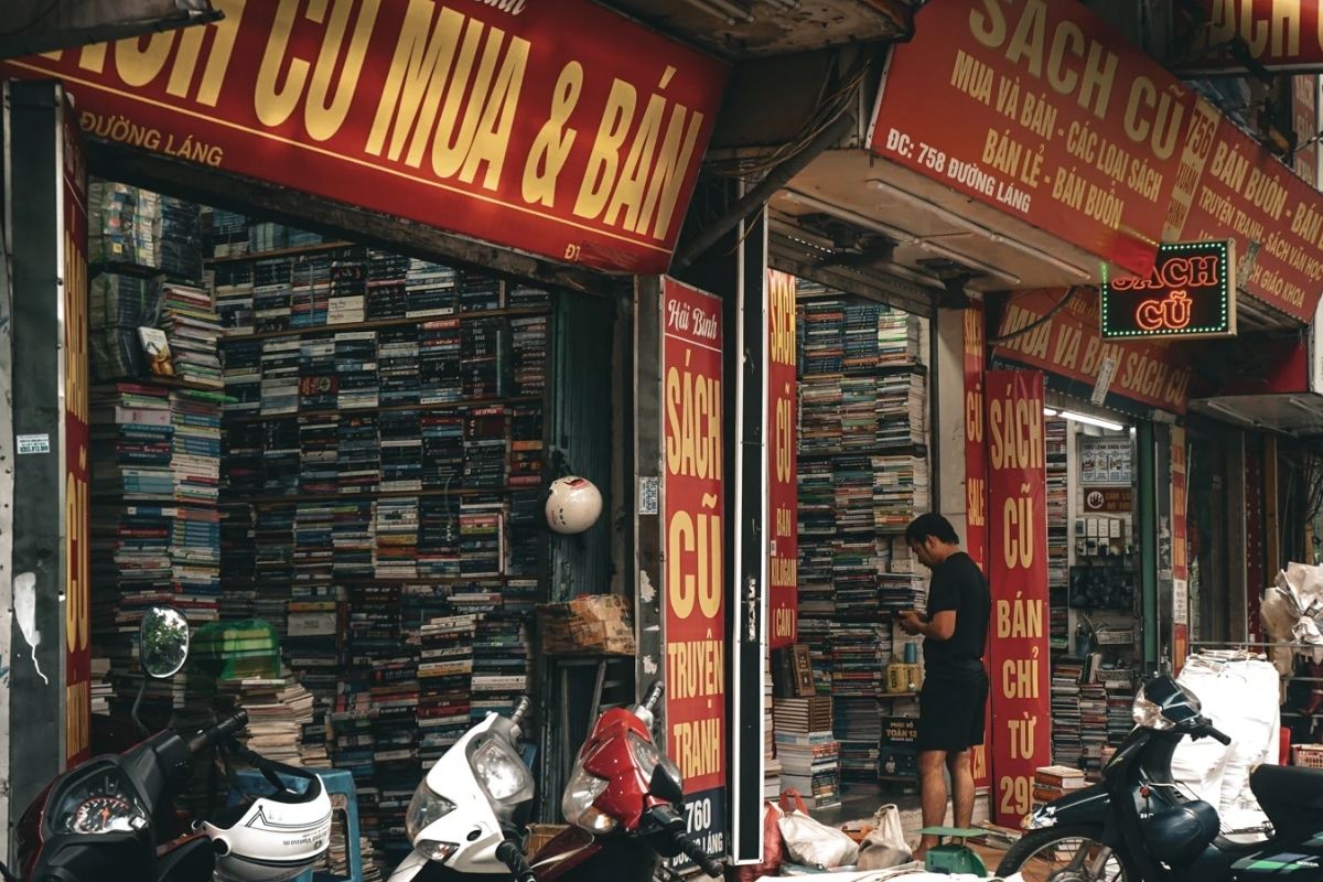 Lang Book Street