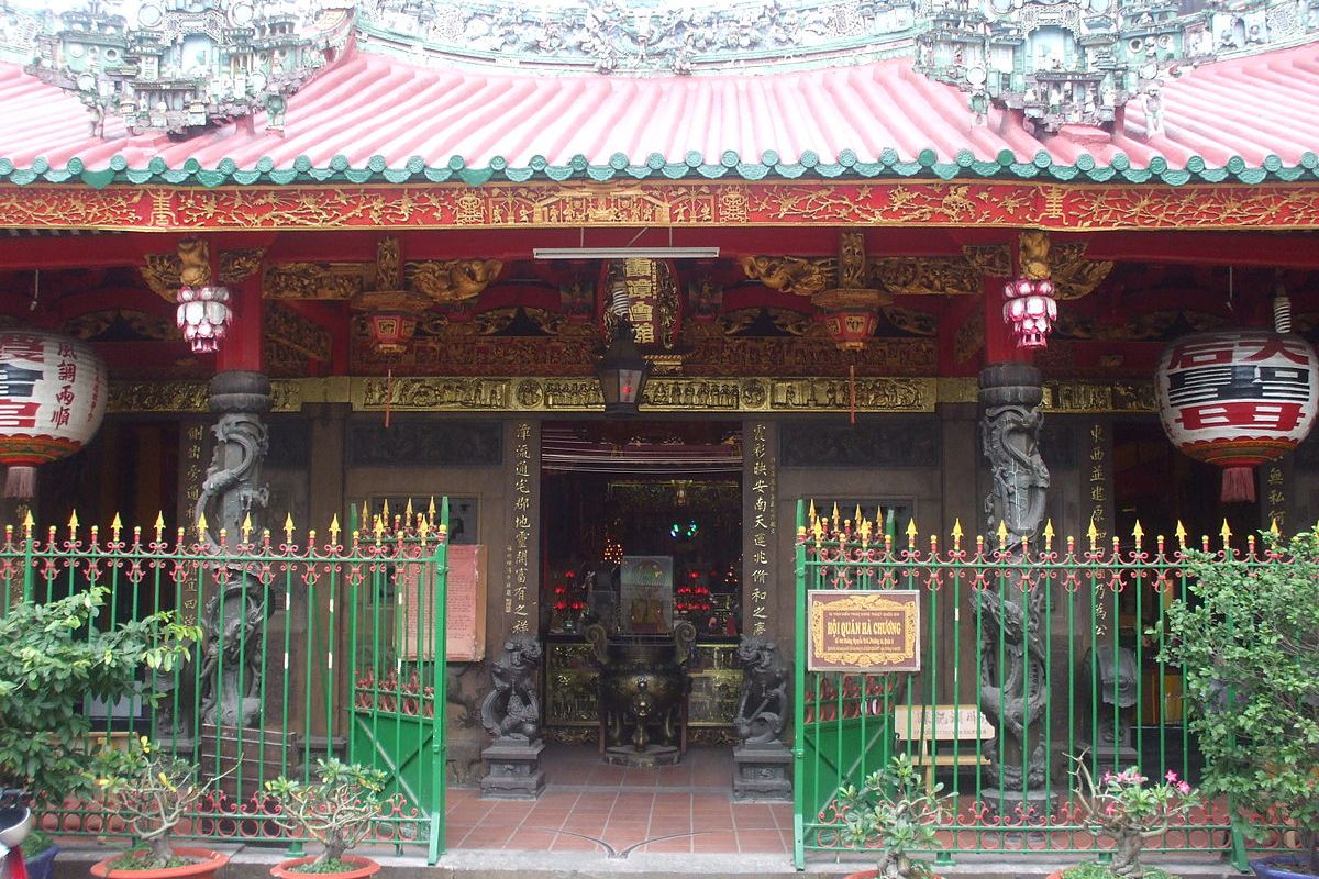 Ha Chuong Assembly Hall - Chinatown in Saigon