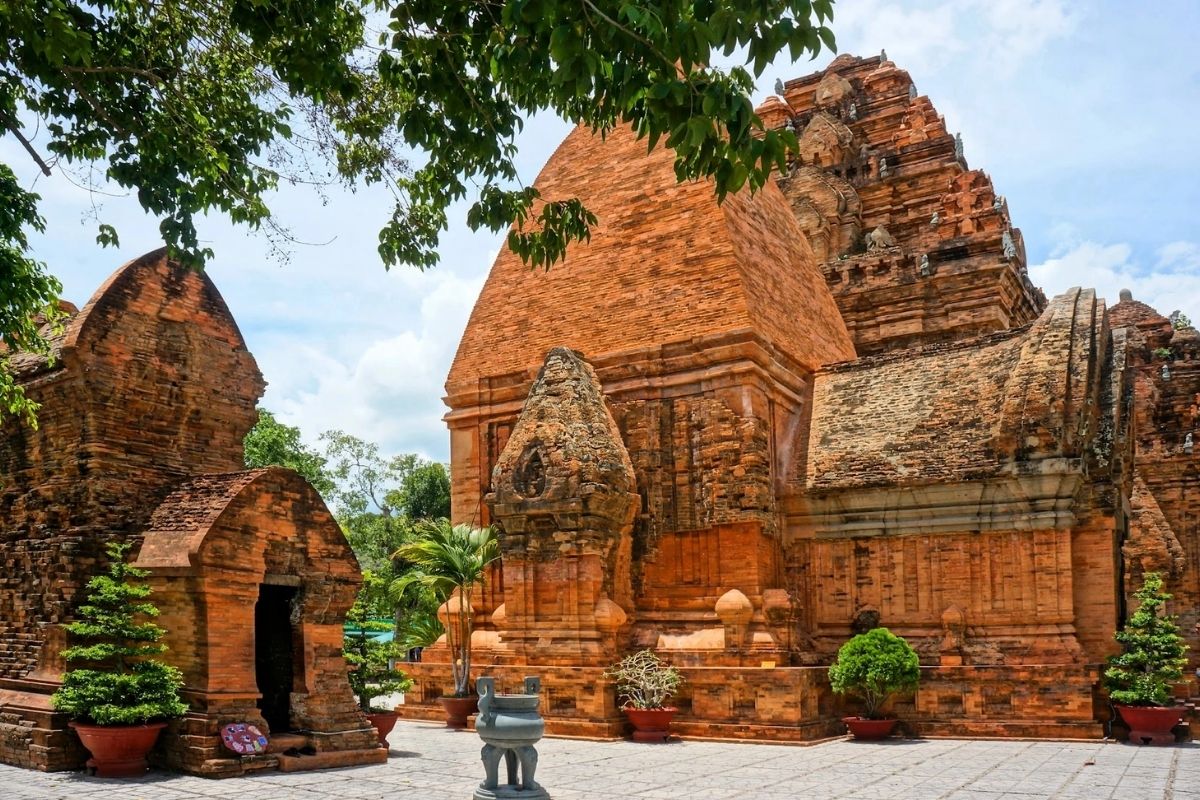 Our 1-Day Nha Trang Tour offers Ponagar Tower