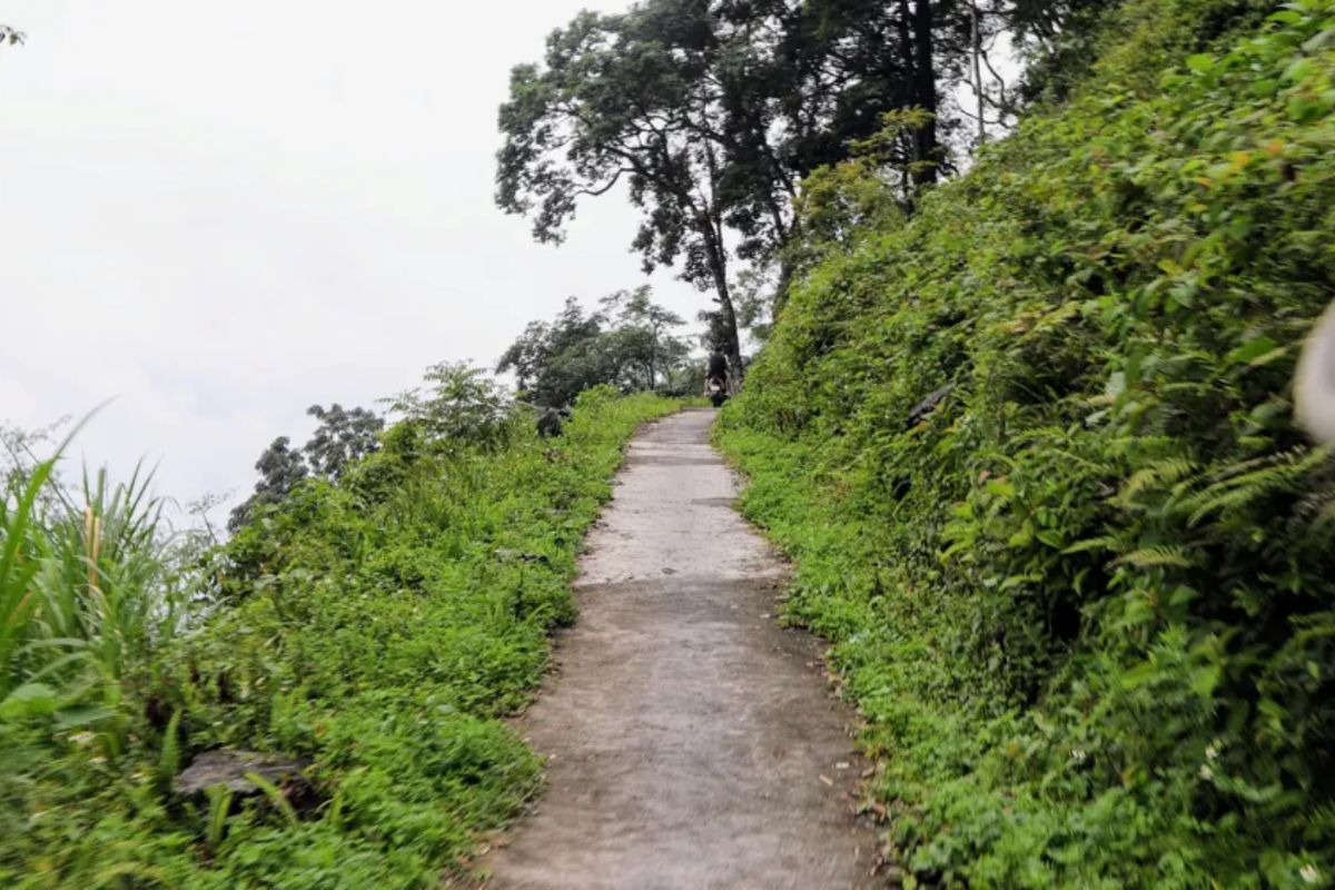 Si Phai Mountain Village Trail