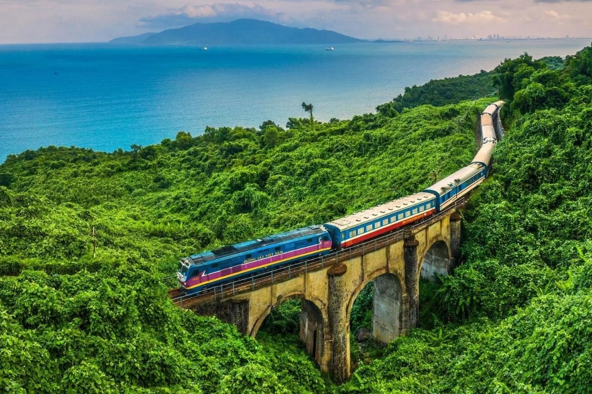 Explore Vietnam by rail! Discover how to book Vietnam train tickets