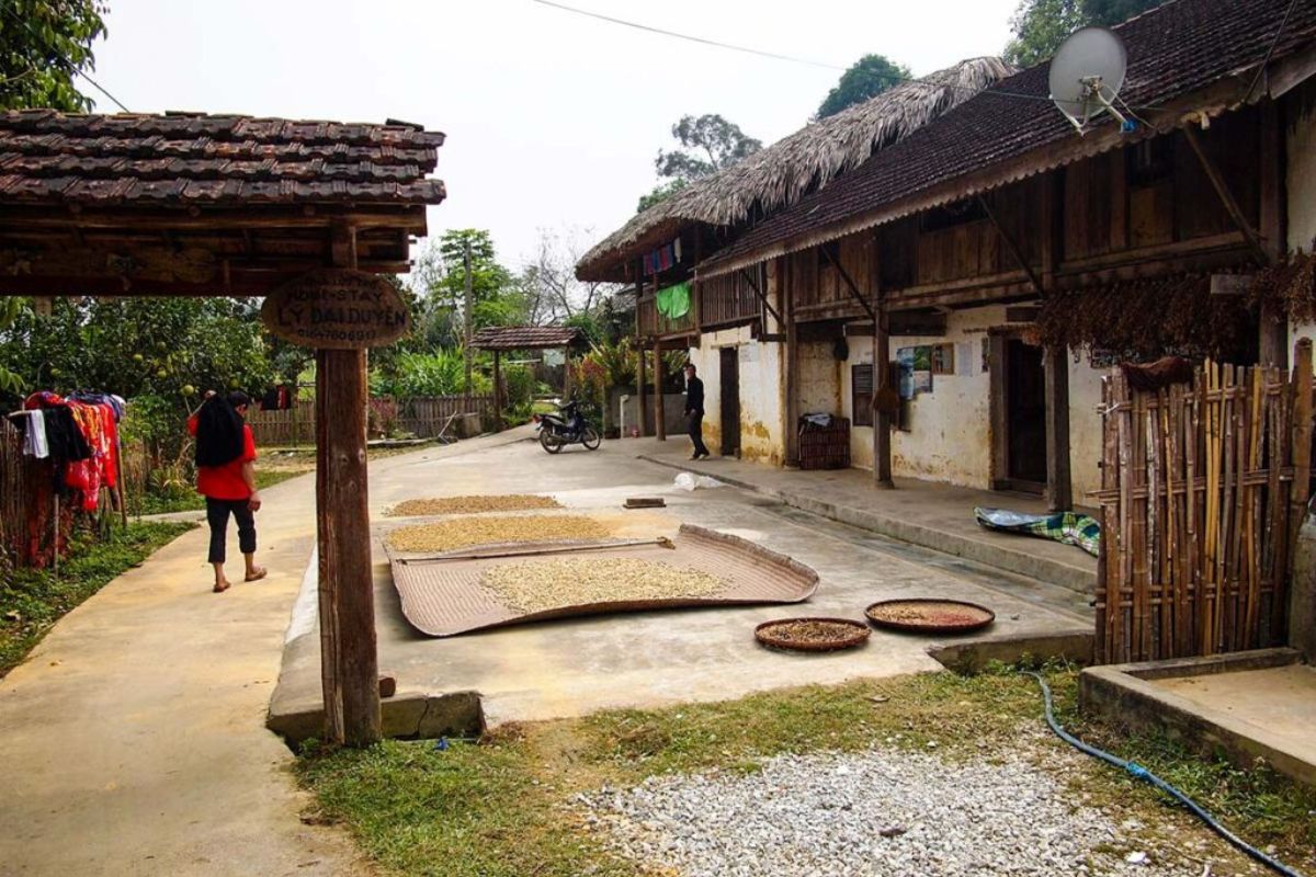 Nam Dam Village