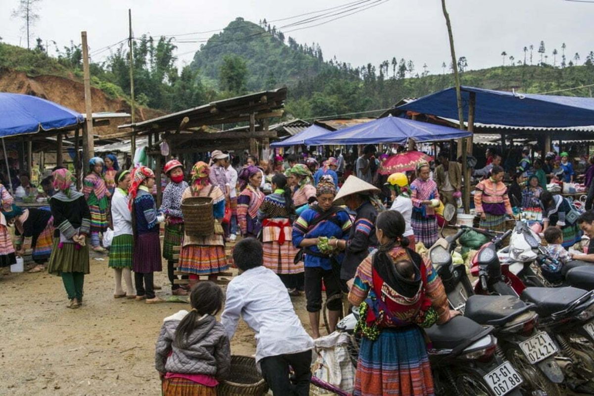 Vinh Quang Market