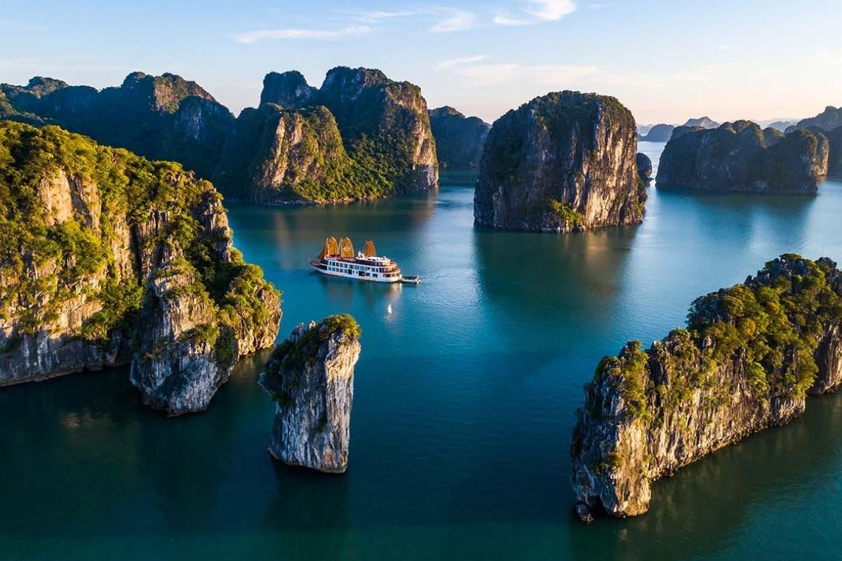 Explore the best Halong Bay Alternative destinations with Bai Tu Long Bay