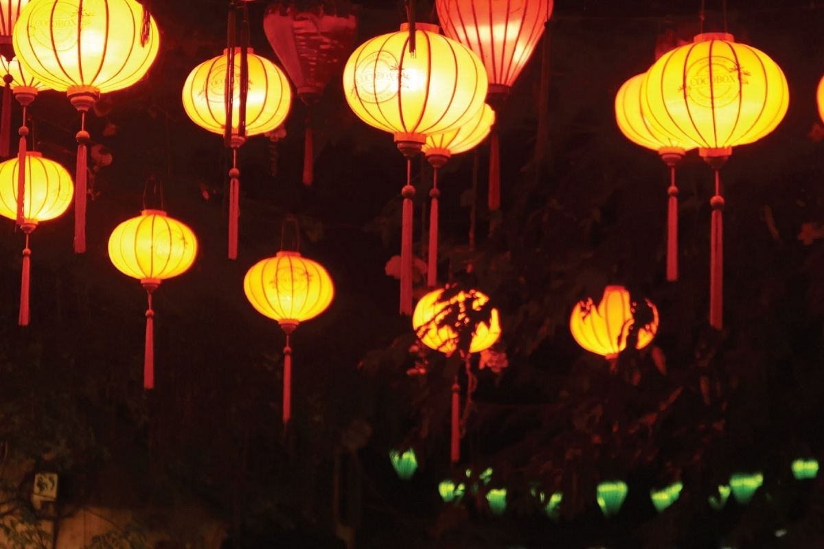 Explore Lantern Festival in Hanoi 36 Streets