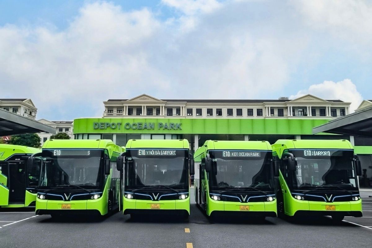VinBus E10
