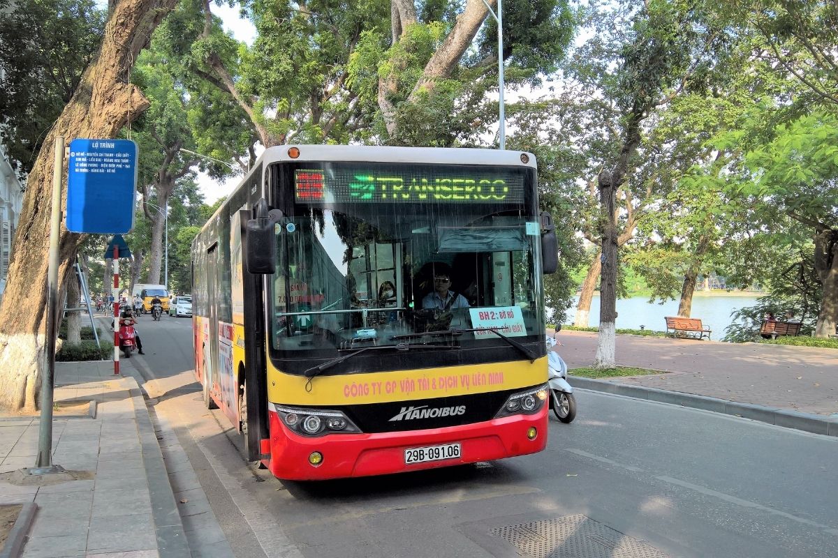 Explore Hanoi with ease using Hanoi Public Transport with Hanoi City Bus