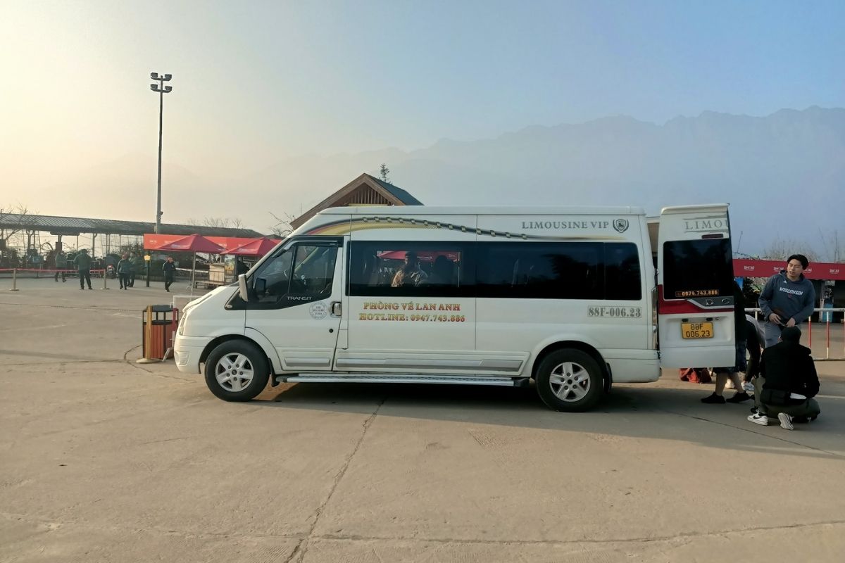 Lan Anh Limousine
