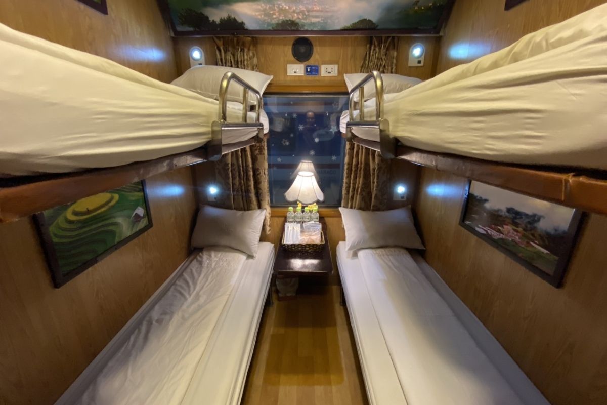 Discover the best way to travel with the Hanoi to Sapa Train by Sapaly Express Train