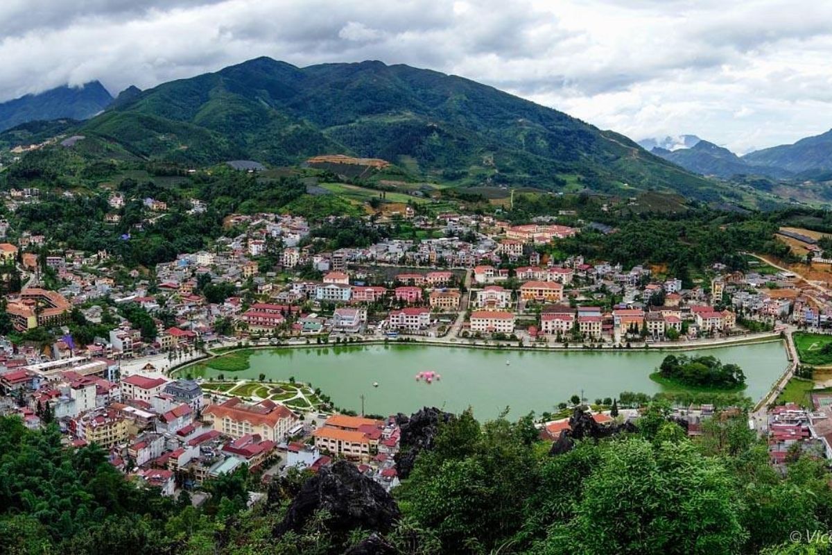 Ham Rong Mountain is well-know place after Sapa Vietnam War