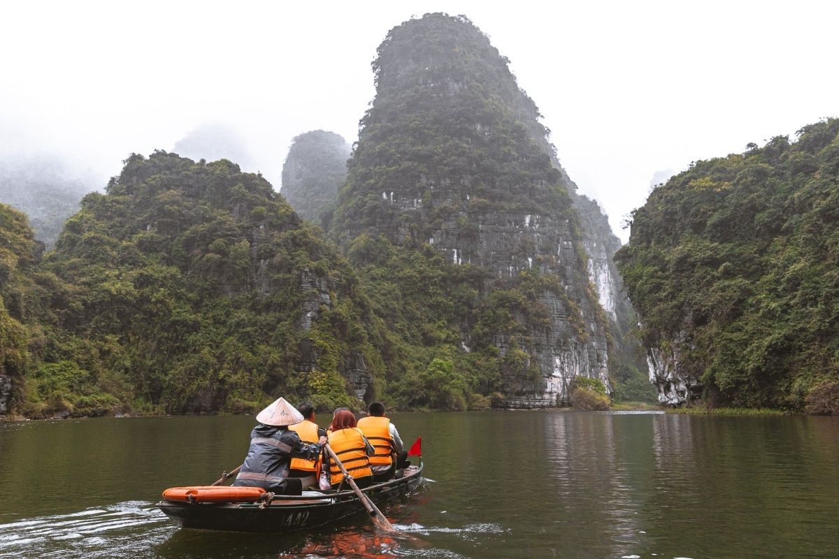 Trang An Boat Tour