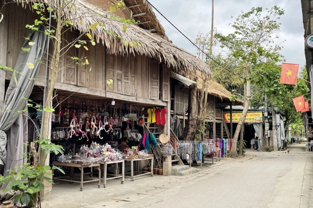 Lac Village – Cultural Heart of Mai Chau