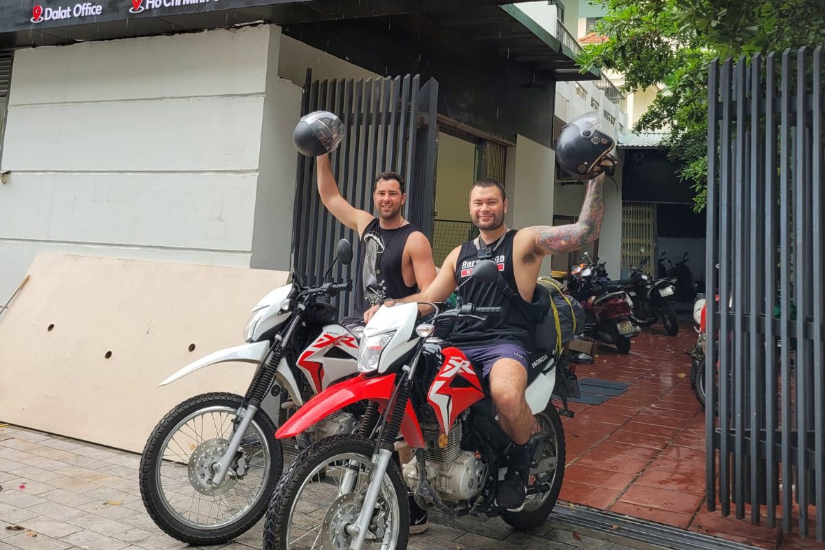 how to go to Mu Cang Chai from Hanoi by Tigit Motorbikes 