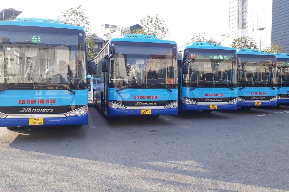 Bus 07 – For Travelers Going to the Kim Ma Area with how to get from hanoi airport to city