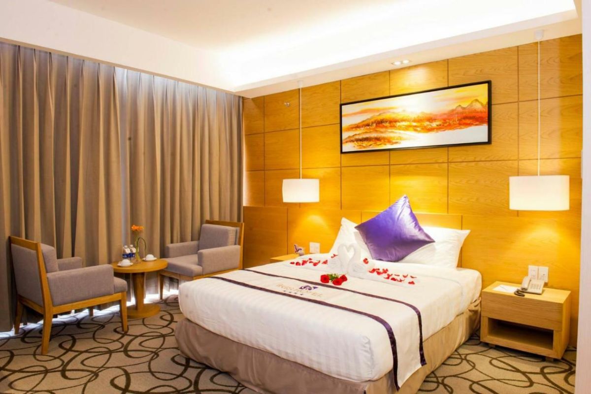 Iris Hotel