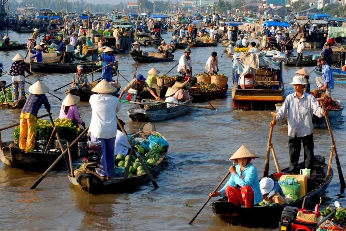 Is Can Tho Worth Visiting: Can Tho Floating Market