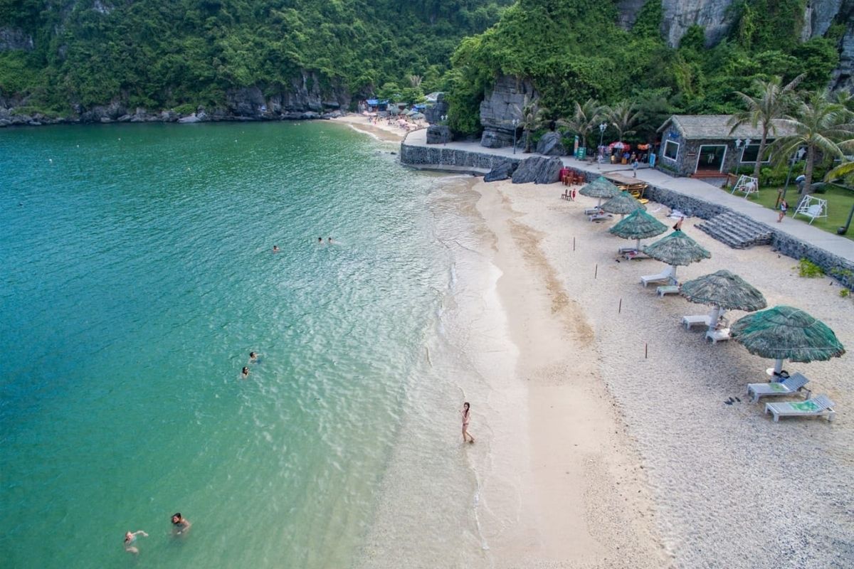 Escape Hanoi for the Lan Ha Bay and Cat Ba Island Adventure