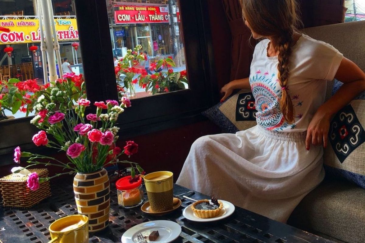 Enjoy Coffee Specialties in Le Gecko Cafe Sapa
