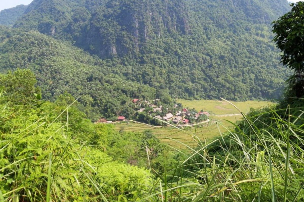 Ban Uoi – Bamboo Rafts & Riverside Life