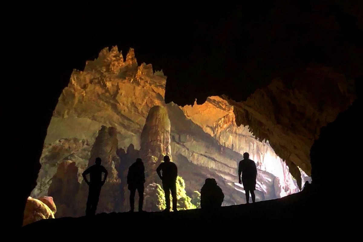 Trekking in Kho Muong village