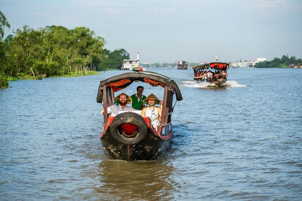 Boat Transfer from Cai Be Harbor to Mekong Lodge Resort