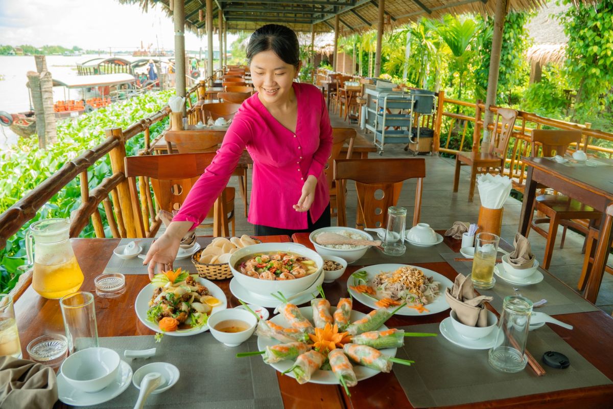 Riverside Restaurant