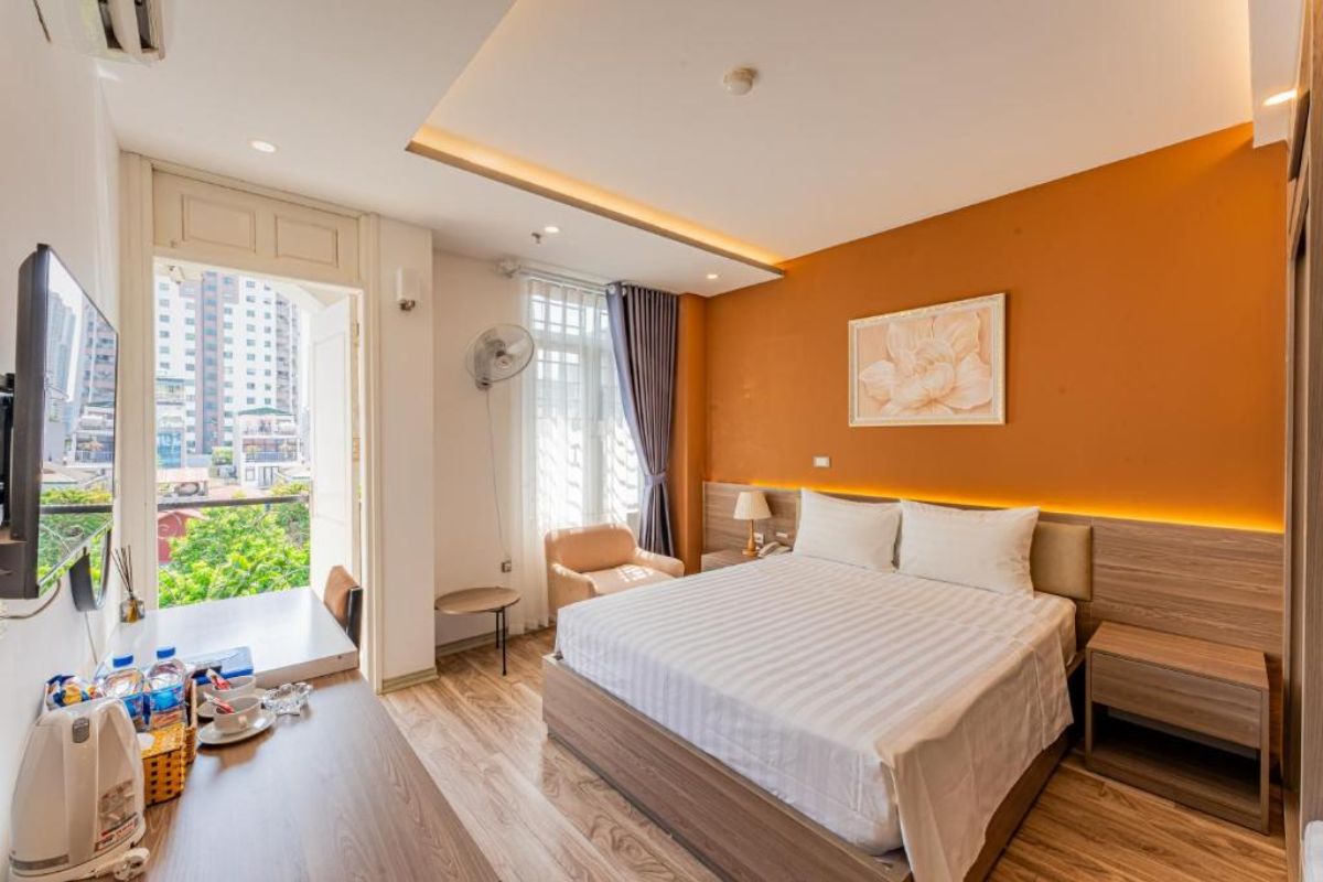 Balcony rooms