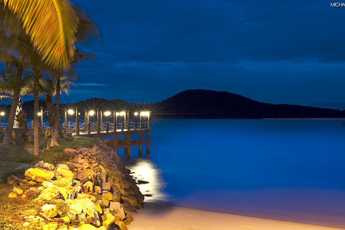 Discover the beauty of Hon Tam Island with Nha Trang Beach Sunset