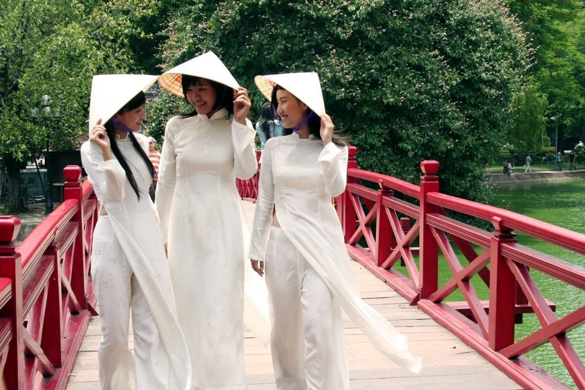traditional hat Vietnam