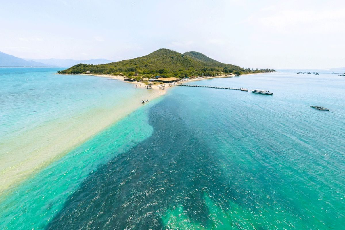 Diep Son Island