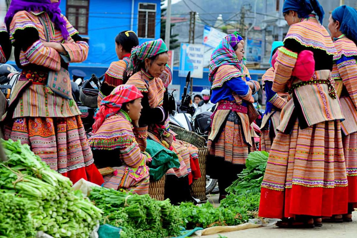 Lung Phin Market