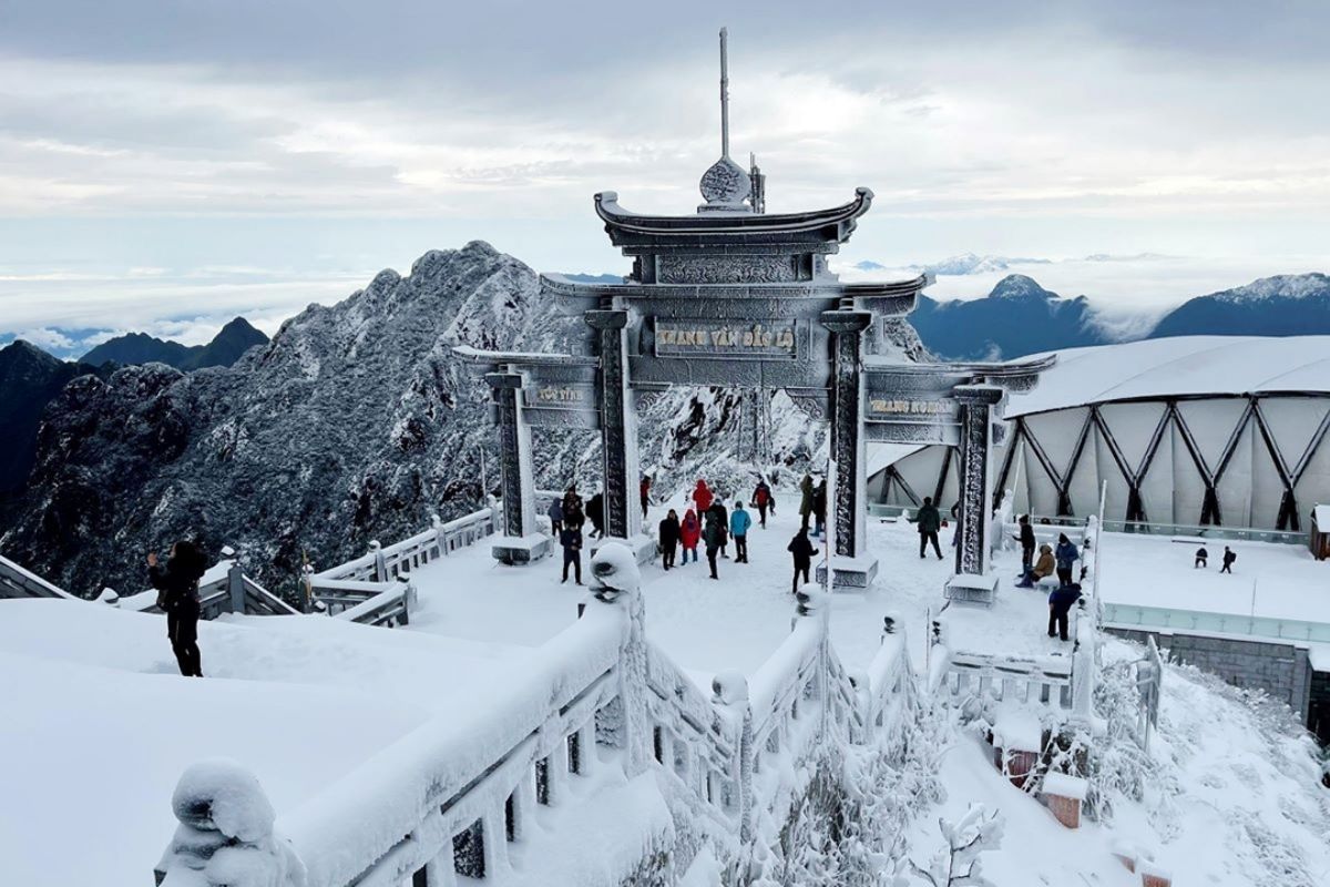 Discover the enchanting Sapa Winter