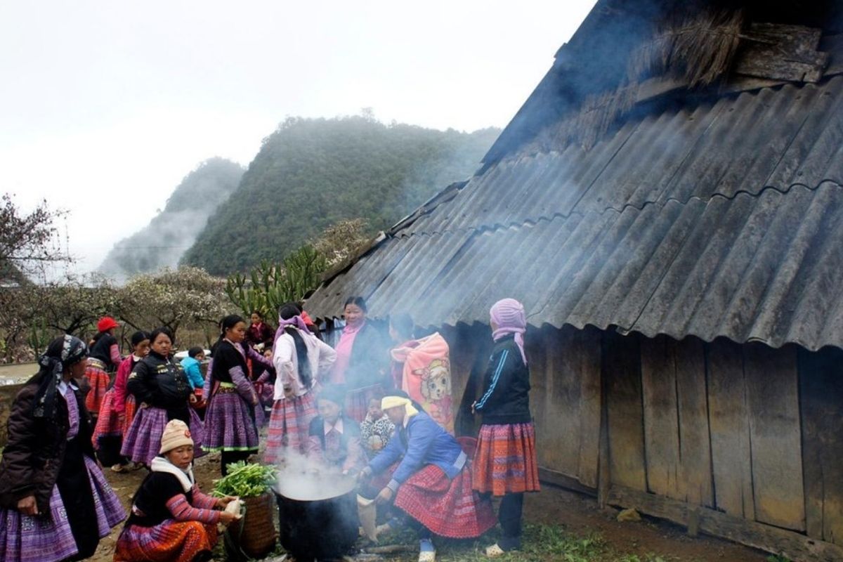 Hmong Tet (Tet Mong) with ethnies mu cang chai