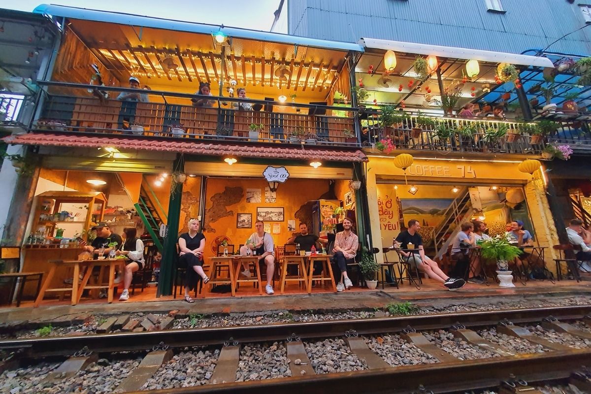 Spot 09 Café – The Instagram Favorite with Hanoi Coffee Street