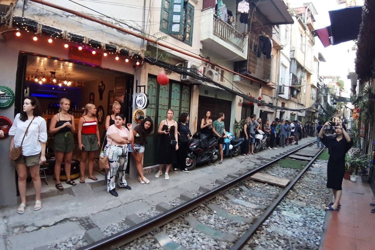 Discover the appeal of 30 Train Coffee with Hanoi Coffee Street