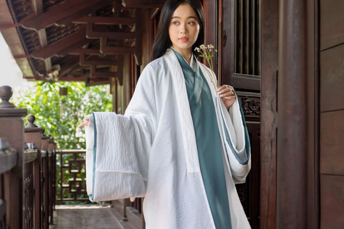 The Le Pho Ao Dai of Ao Dai Vietnam